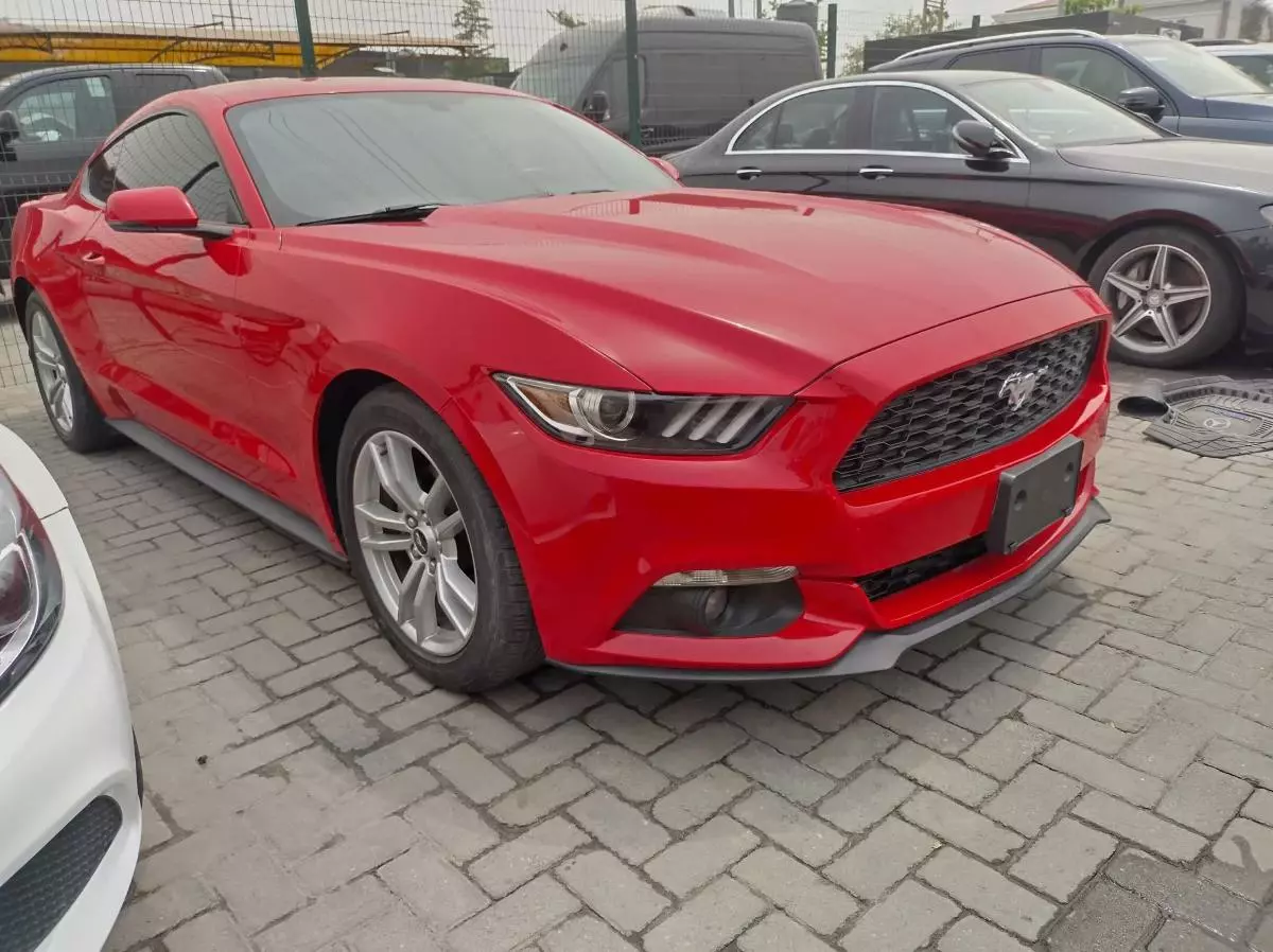 Ford Mustang GT Coupe 2.3L - 2017