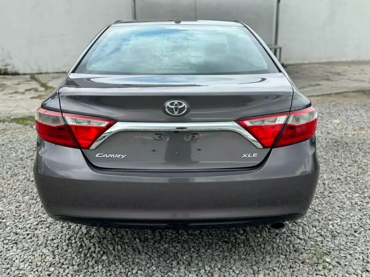 Toyota Camry   - 2017