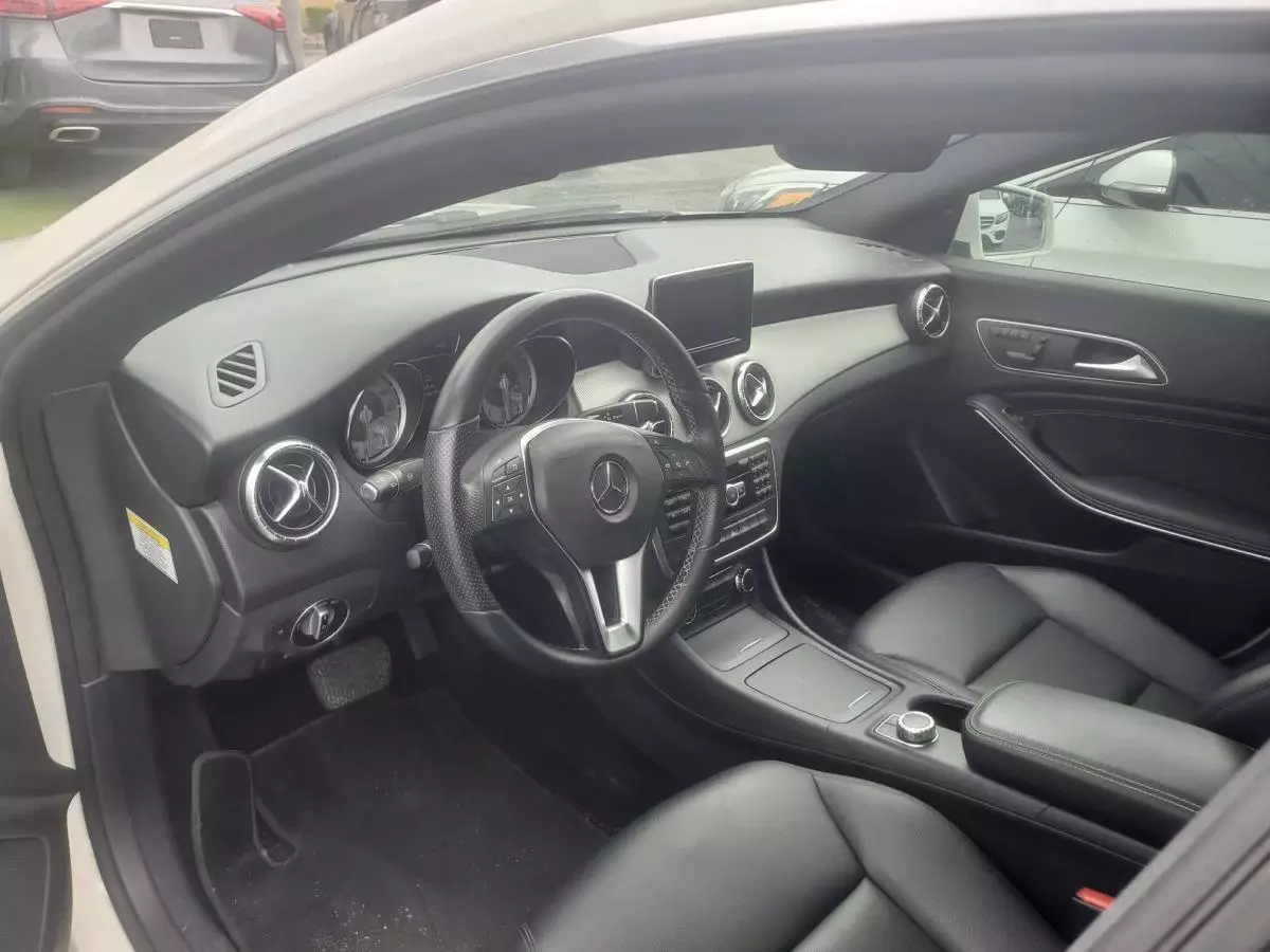 Mercedes-Benz CLA 250   - 2014