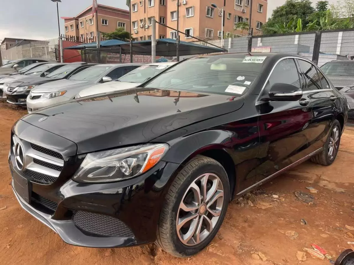 Mercedes-Benz C 300   - 2015