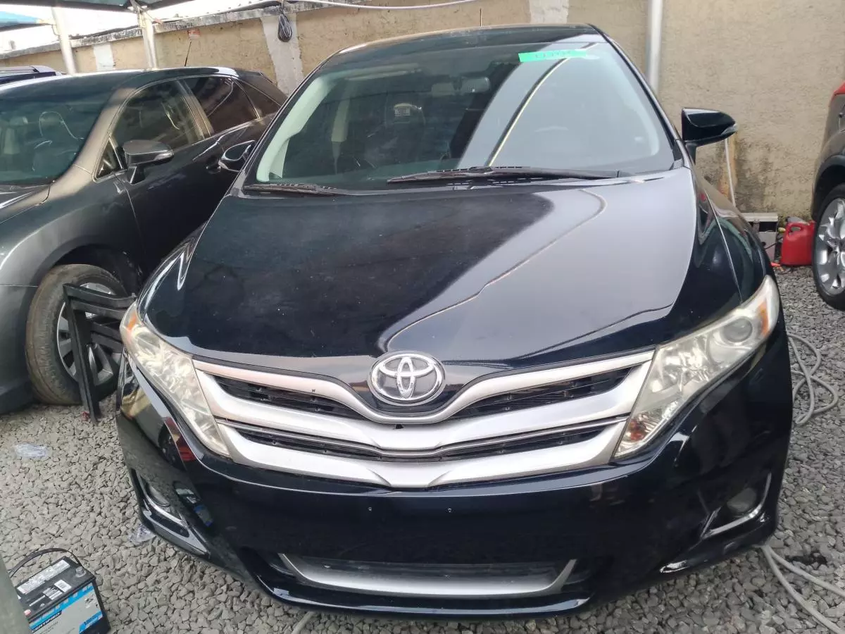 Toyota Venza   - 2013