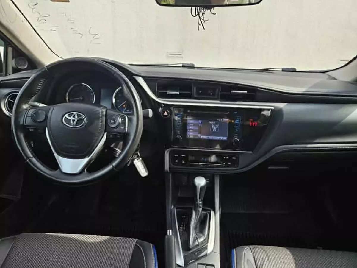 Toyota Corolla   - 2018