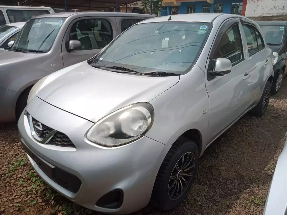 Nissan March  - 2015