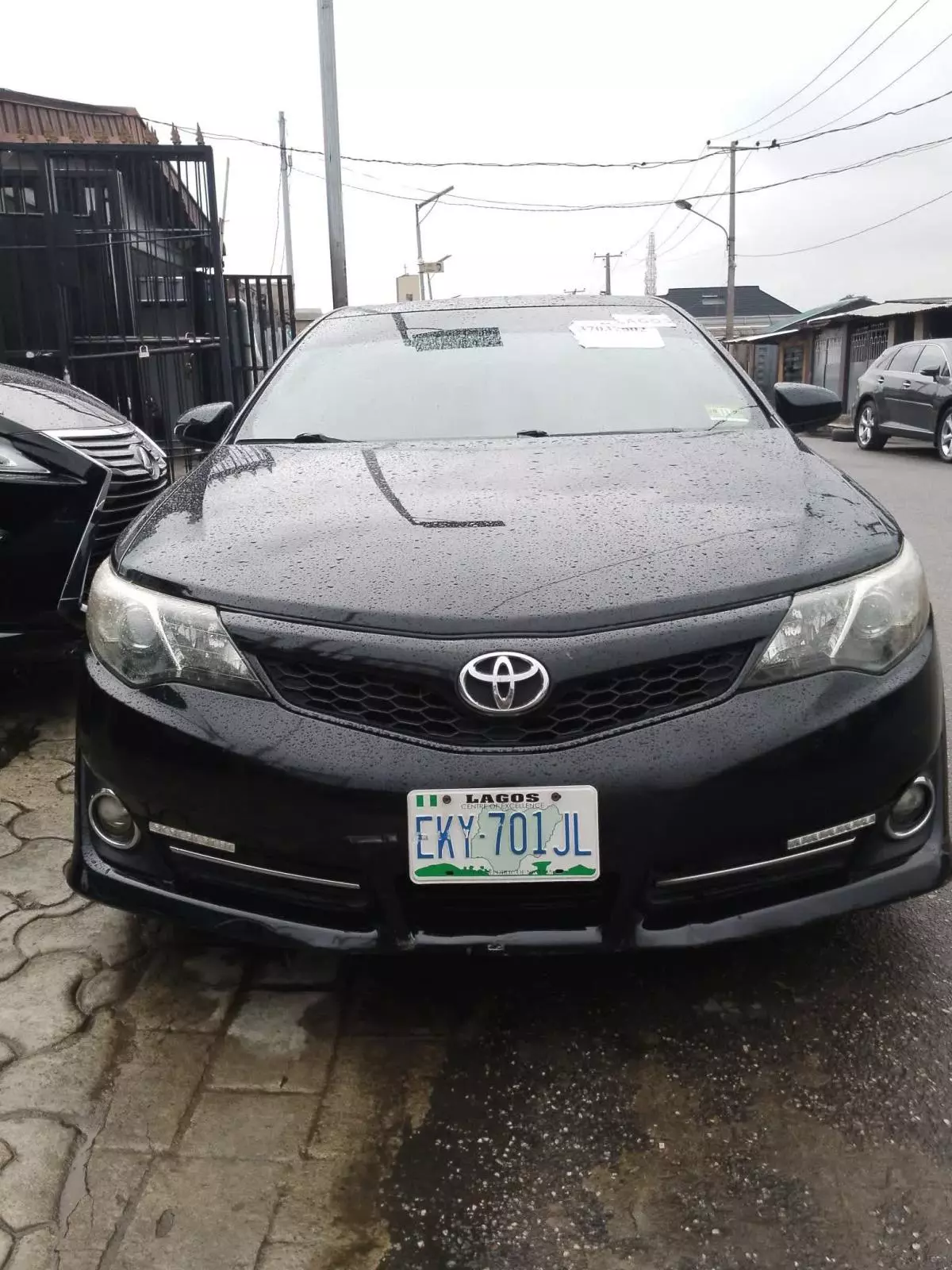 Toyota Camry   - 2012