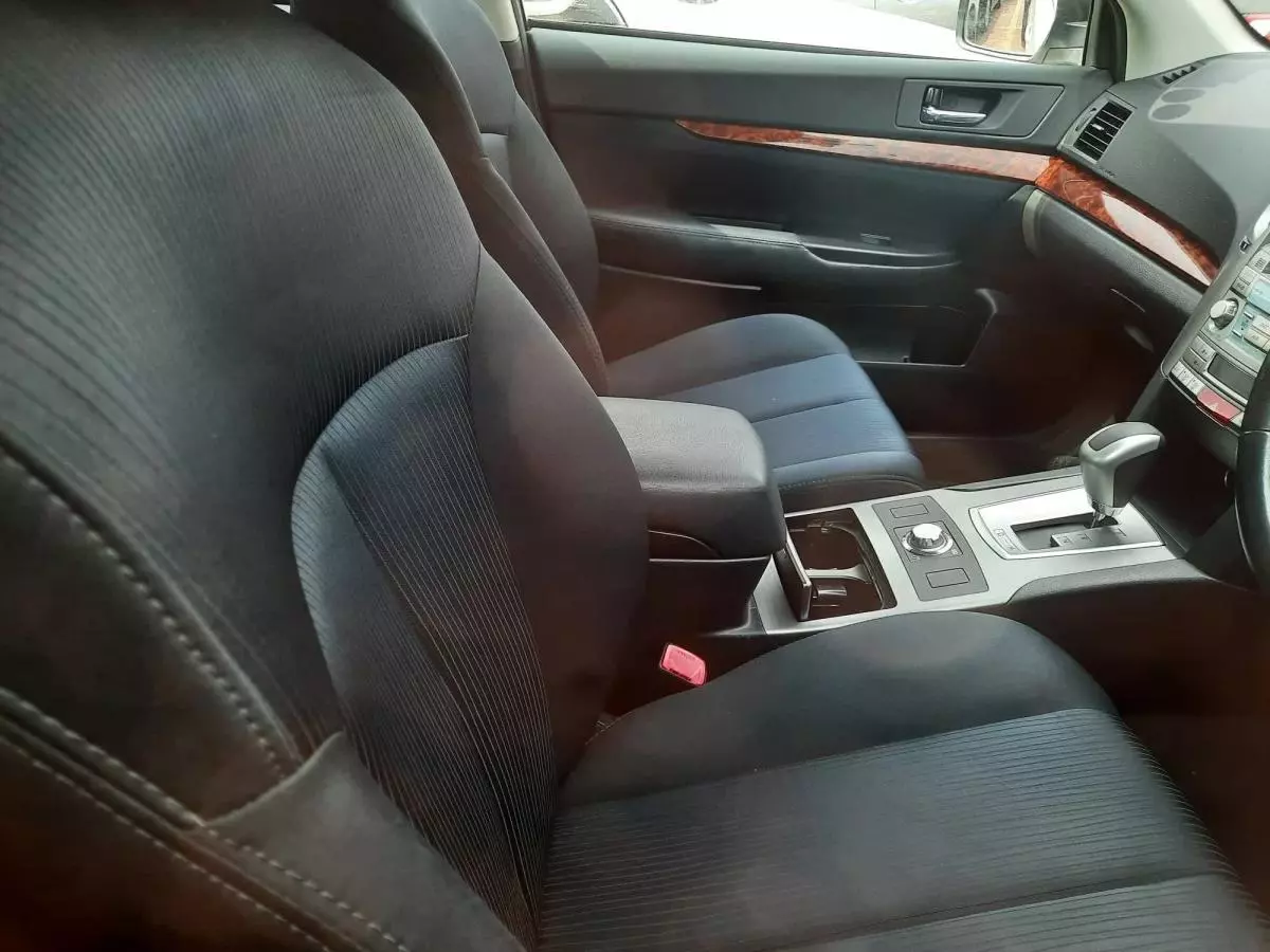 Subaru Legacy - 2009