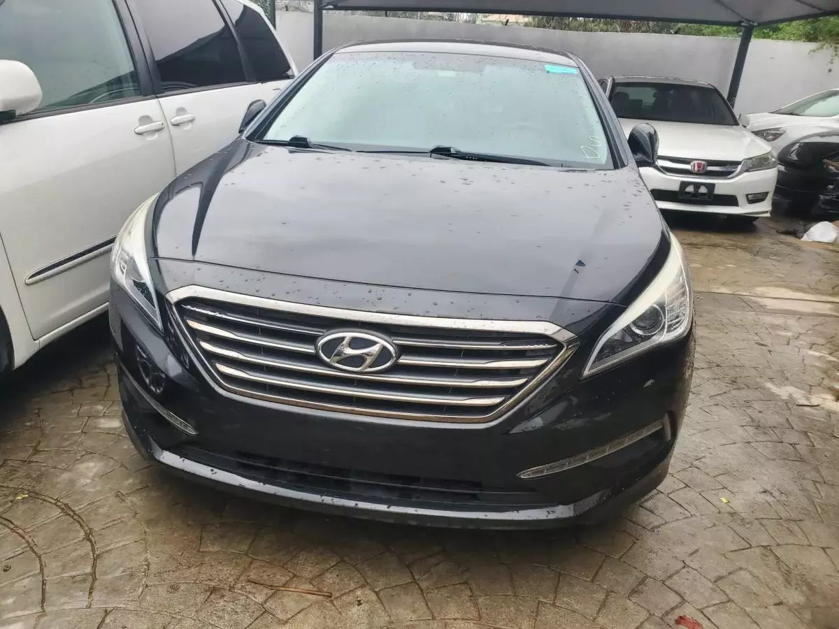 Hyundai Sonata   - 2015