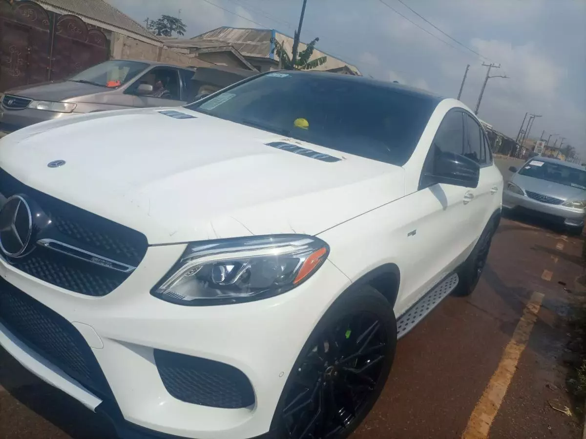 Mercedes-Benz GLE 43 AMG - 2019