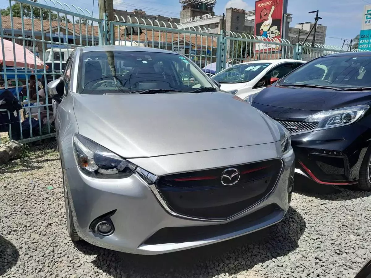 Mazda Demio  - 2015