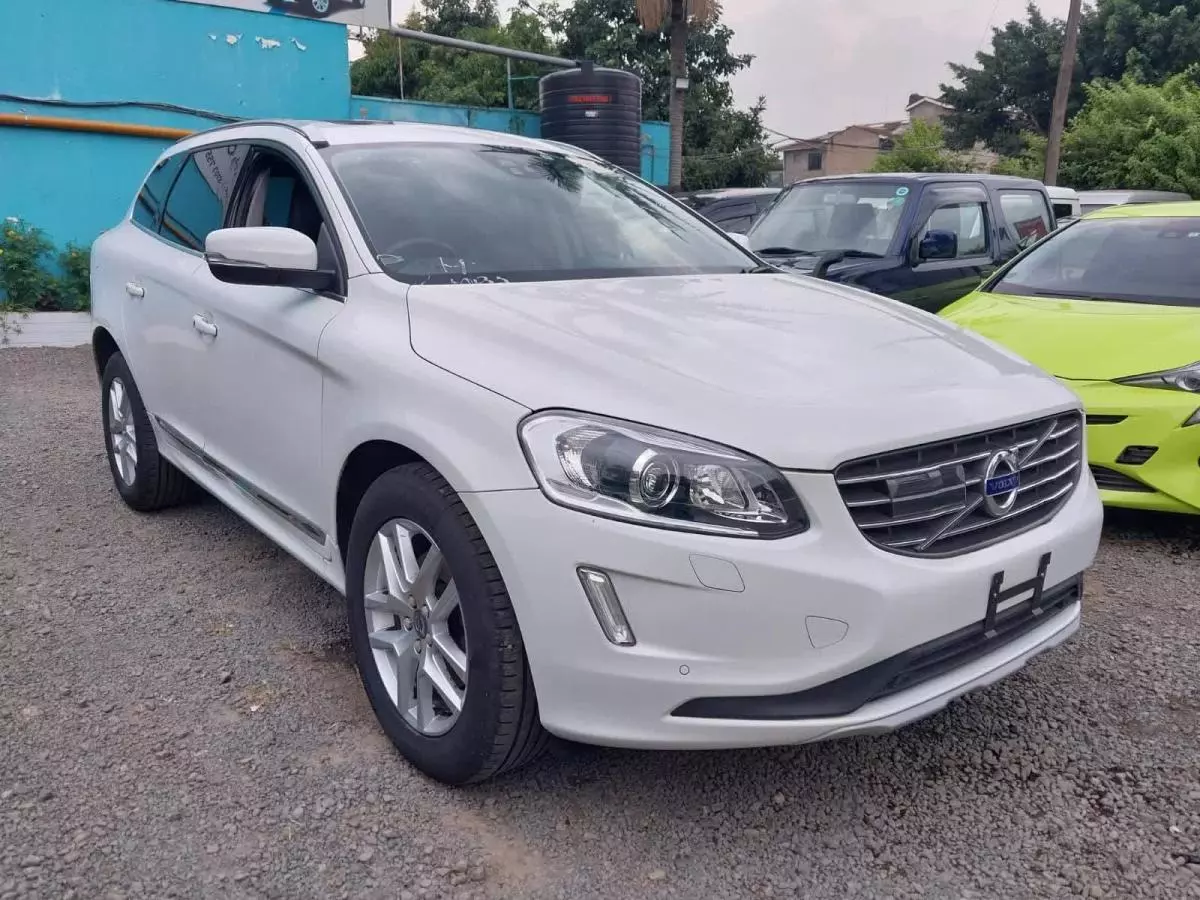 Volvo XC60   - 2017