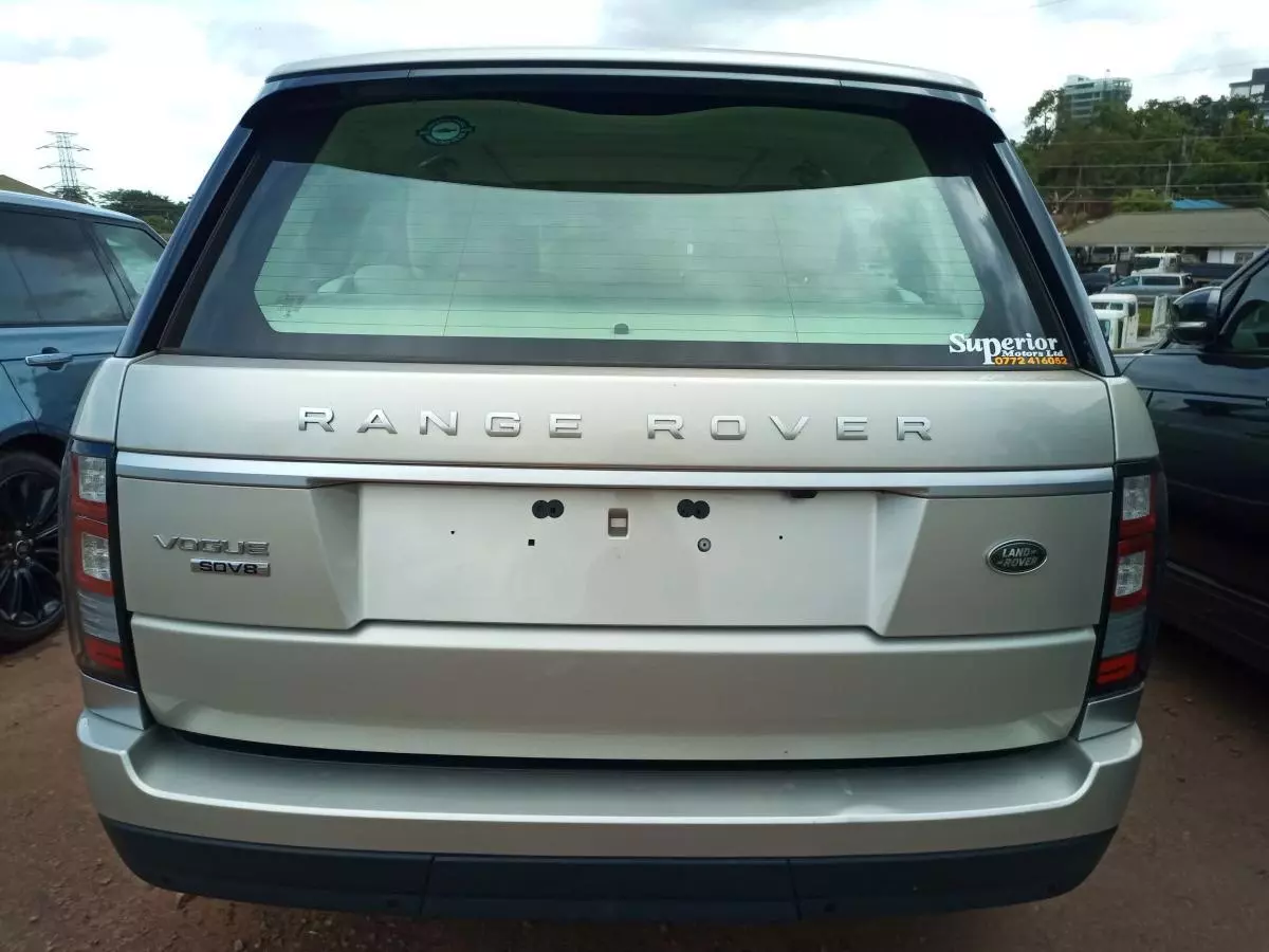 Land Rover Range Rover Vogue   - 2014