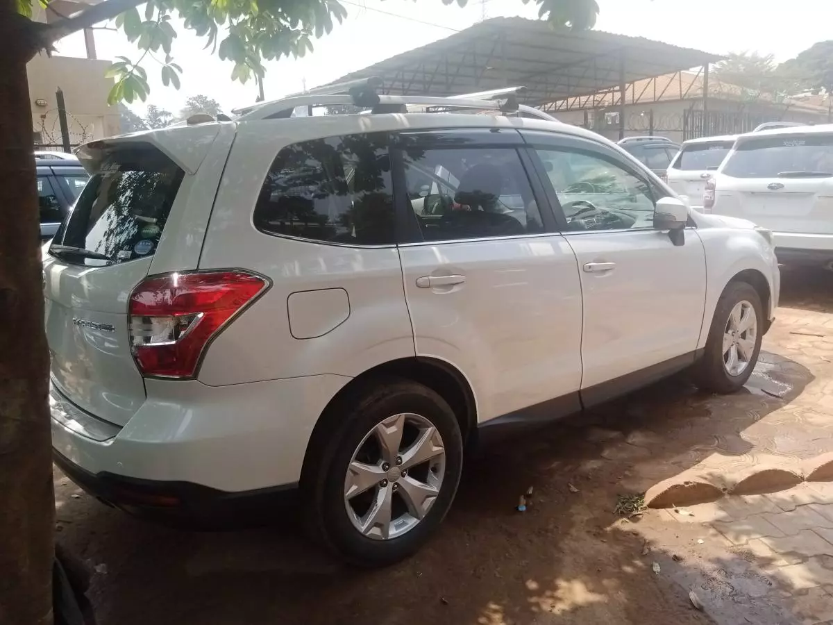 Subaru Forester   - 2015