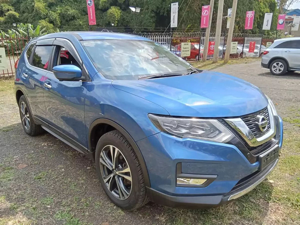 Nissan X-Trail   - 2017