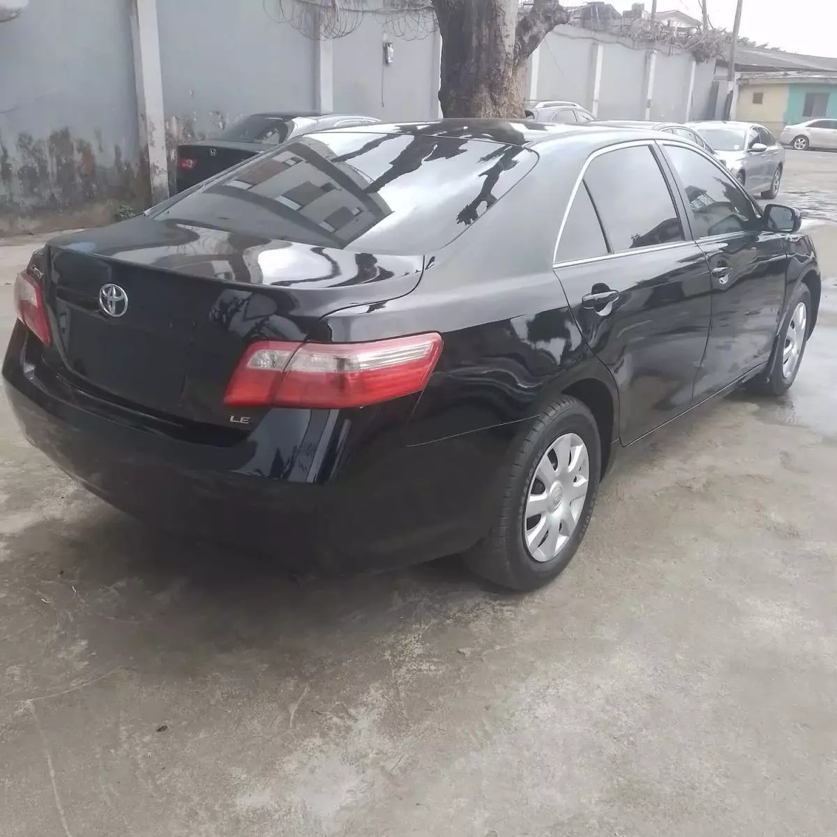 Toyota Camry   - 2009