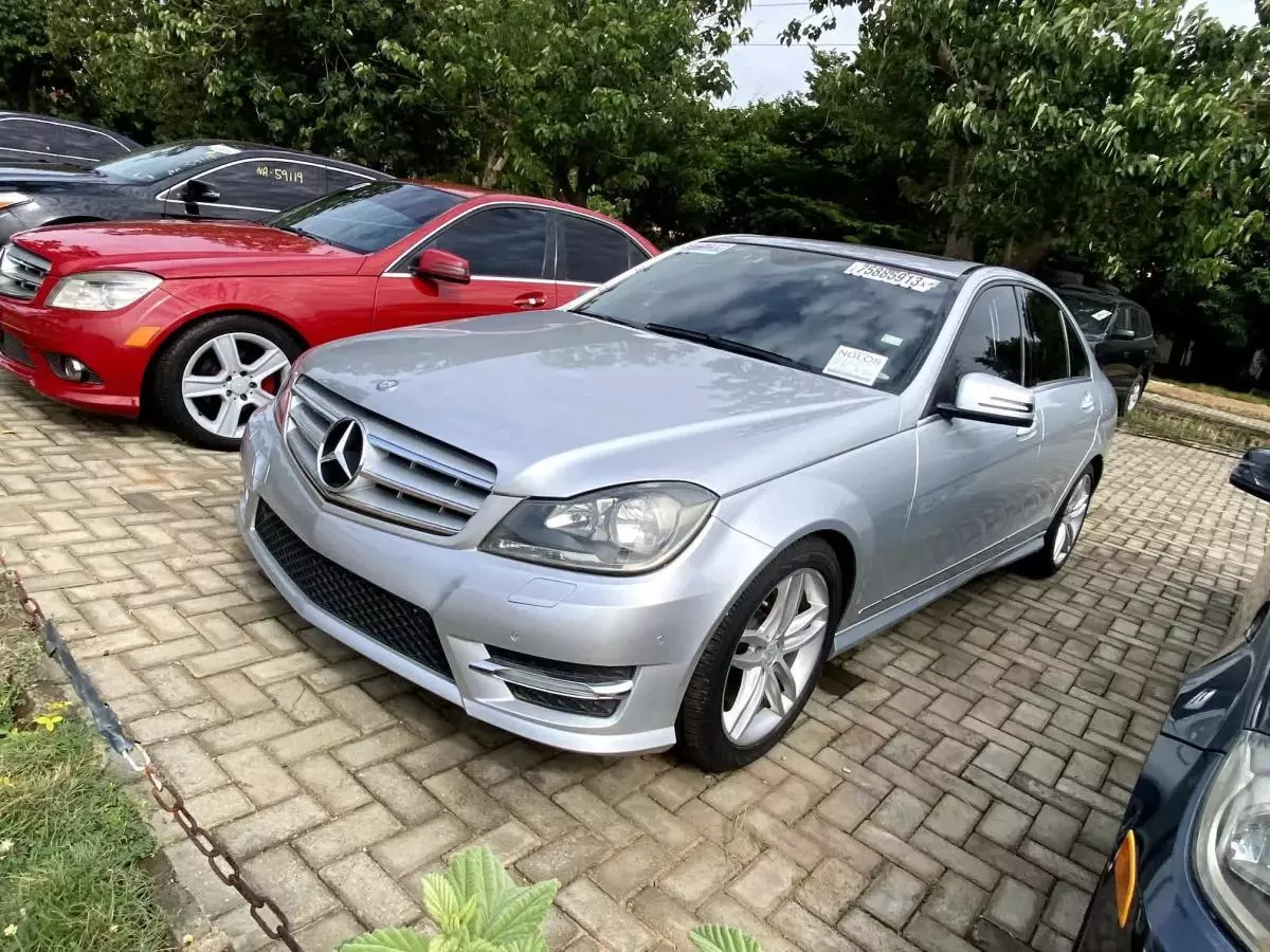 Mercedes-Benz C 300   - 2013