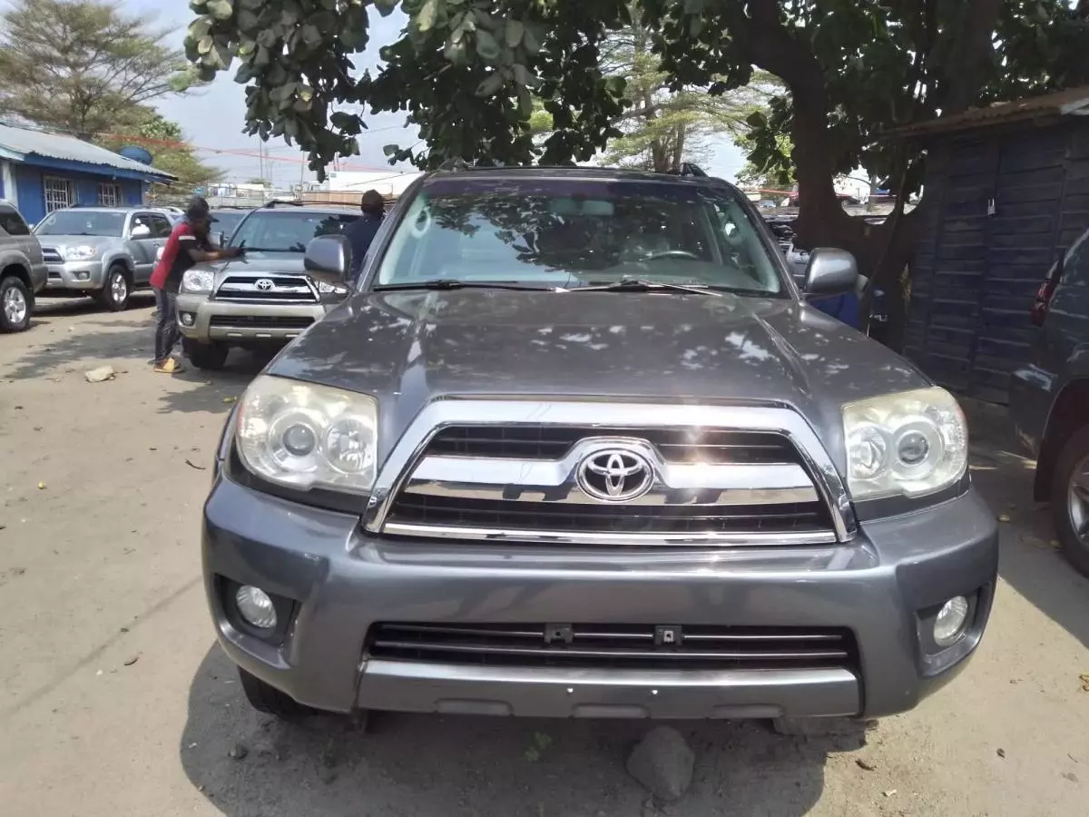 Toyota 4-Runner - 2009