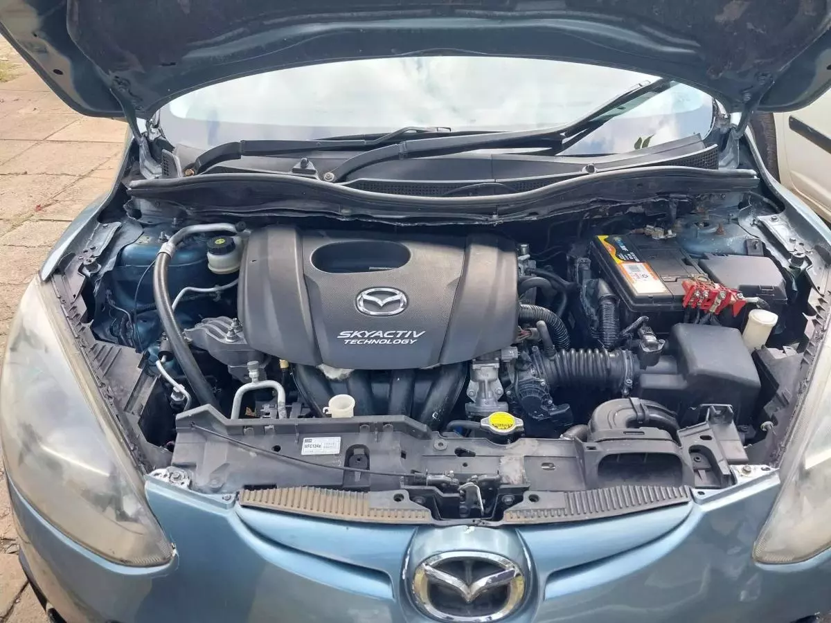 Mazda Demio   - 2014