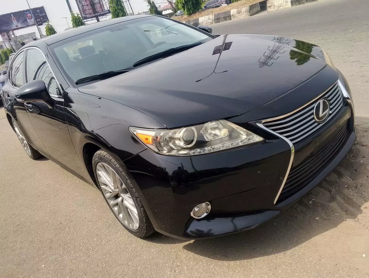 Lexus ES 350   - 2013