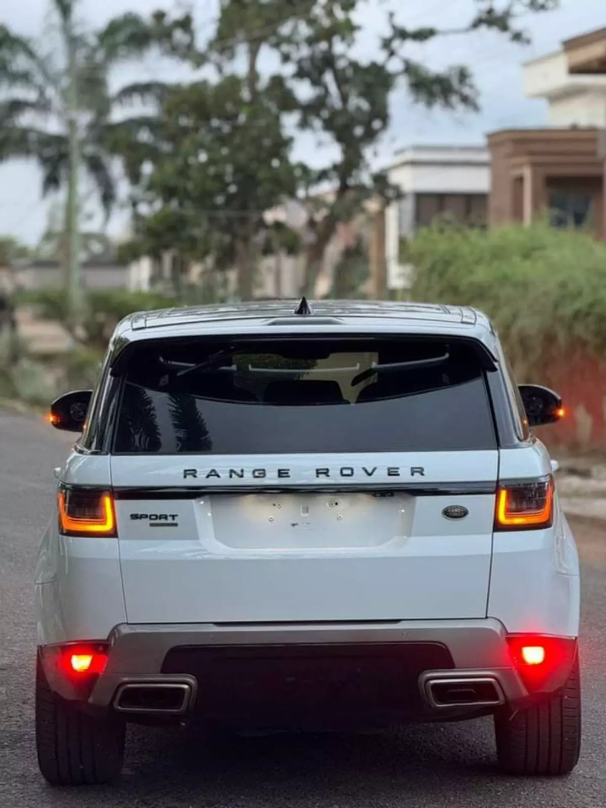 Land Rover Range Rover Sport   - 2019