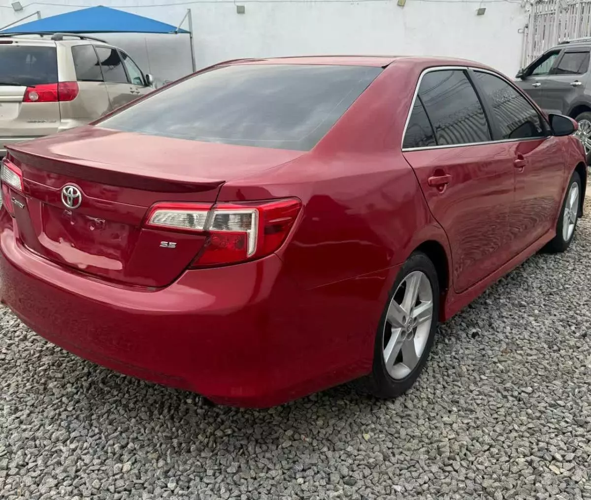 Toyota Camry   - 2014