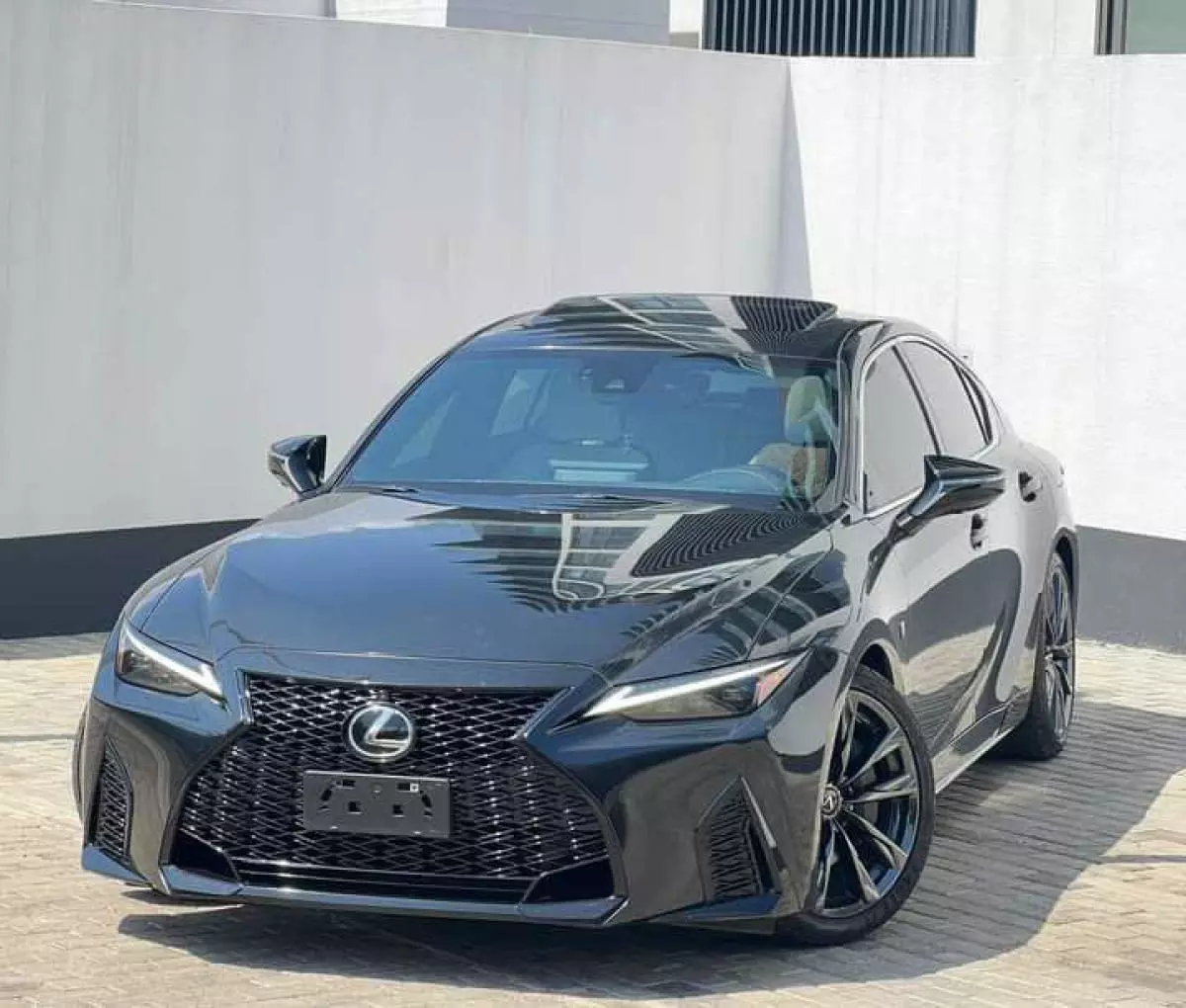 Lexus IS 350   - 2022