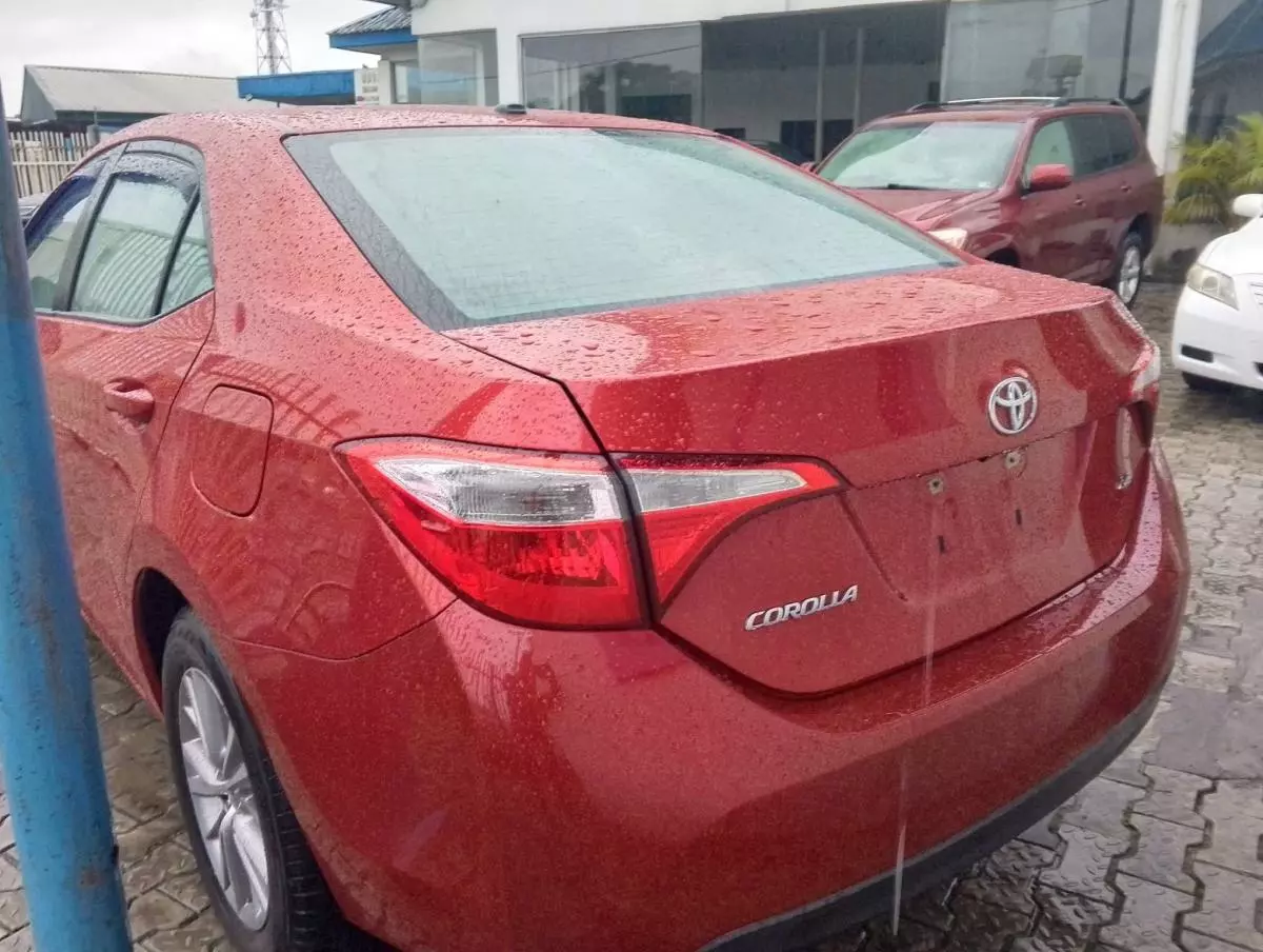 Toyota Corolla   - 2015