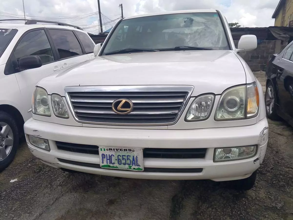 Lexus LX 470   - 2004