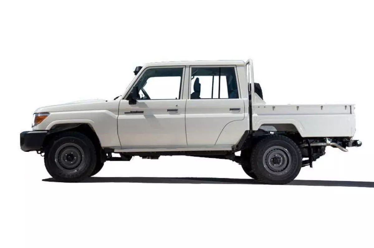 Toyota Land Cruiser Pick Up   - 2024