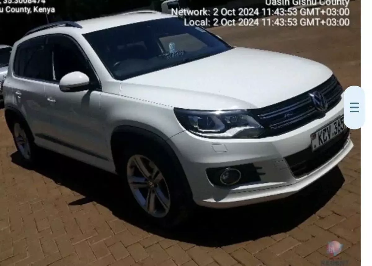 Volkswagen Tiguan   - 2013