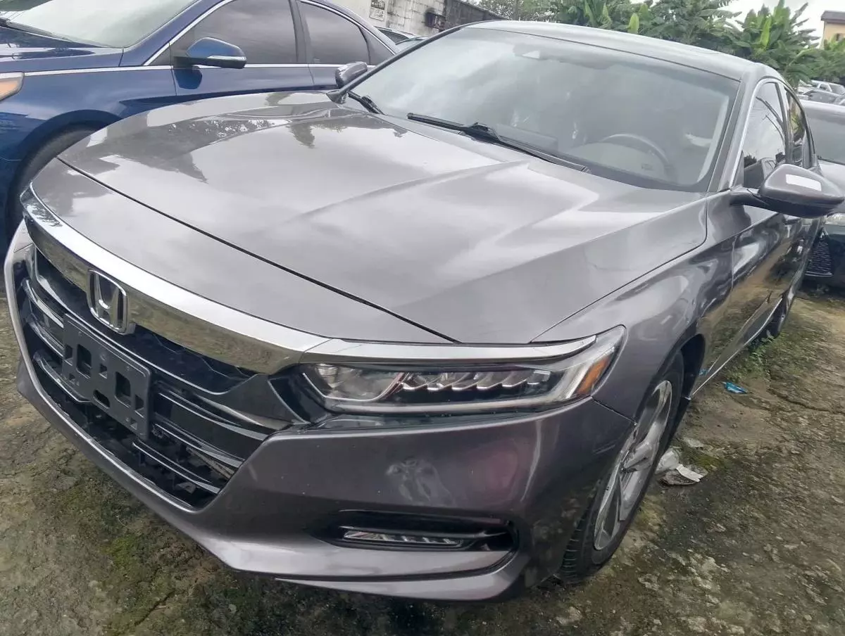 Honda Accord   - 2018