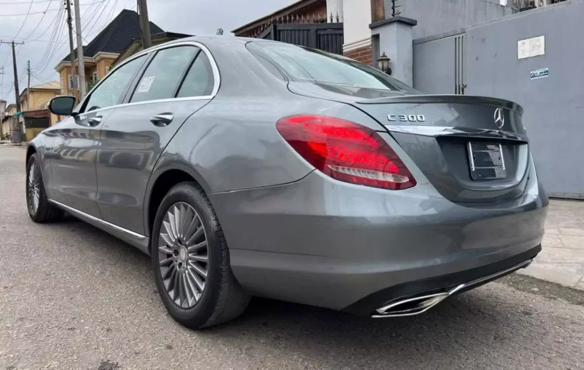 Mercedes-Benz C 300   - 2015