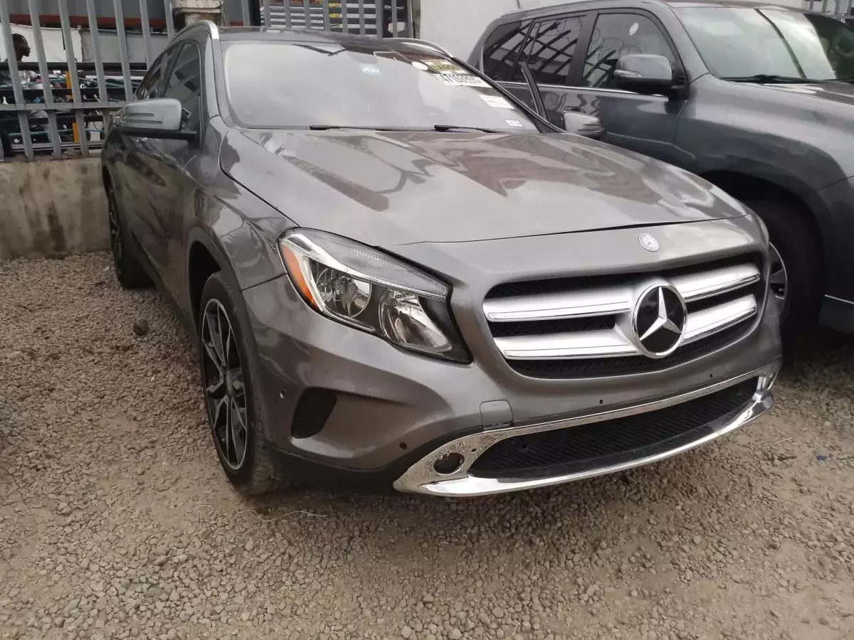 Mercedes-Benz GLA 250   - 2015