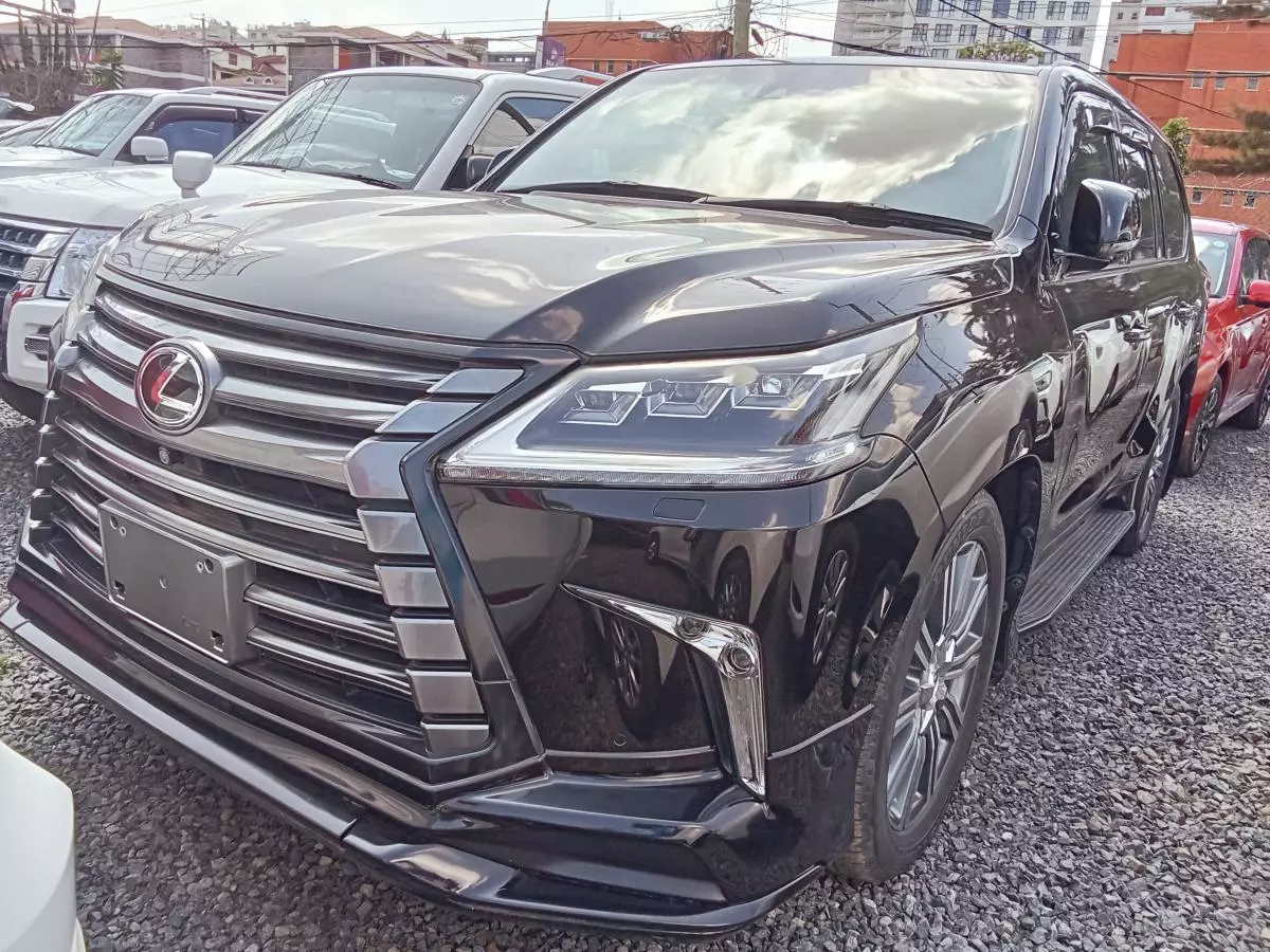 Lexus LX 570   - 2016