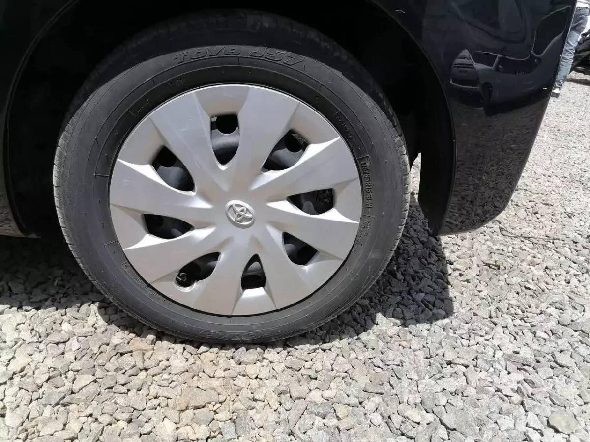 Toyota Spade  - 2015