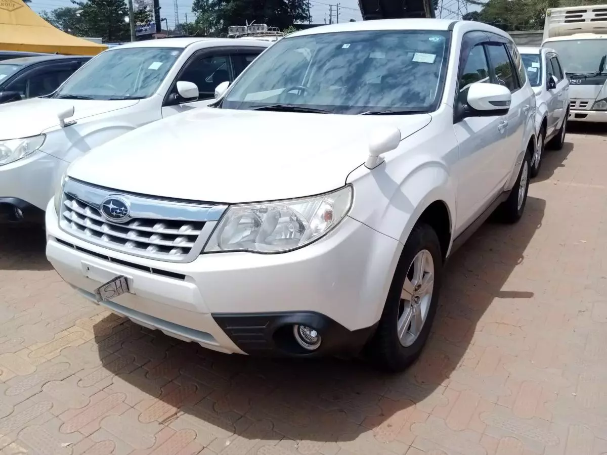 Subaru Forester   - 2011