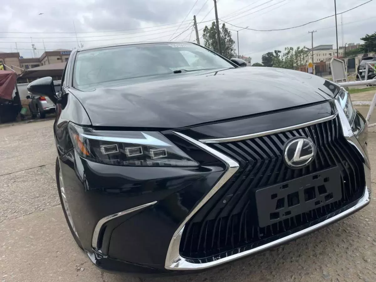 Lexus ES 350   - 2013