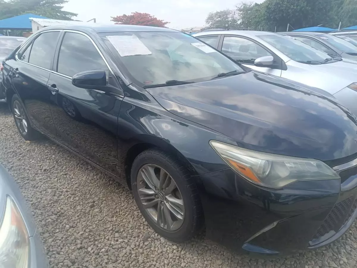 Toyota Camry   - 2015