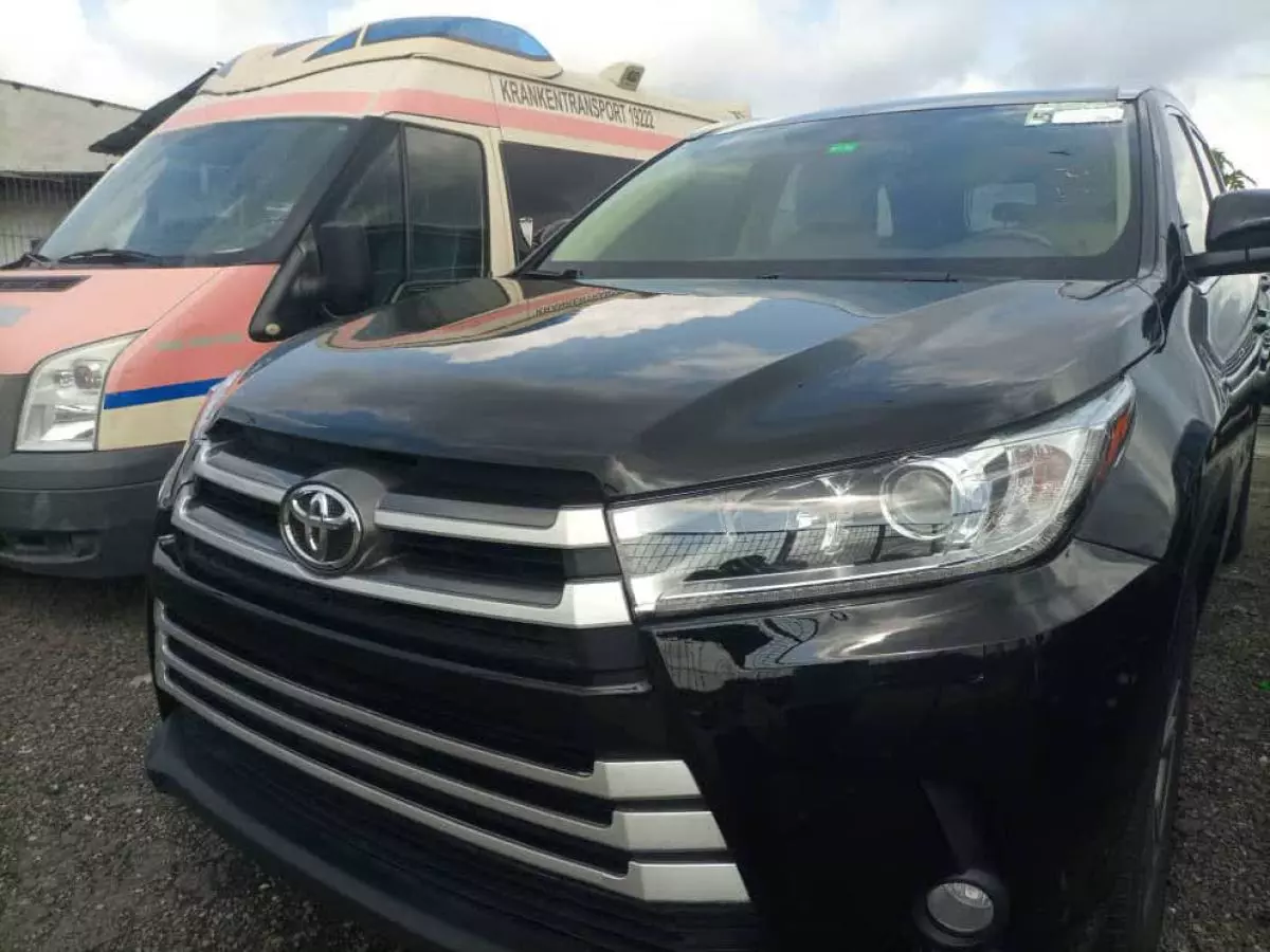 Toyota Highlander - 2015