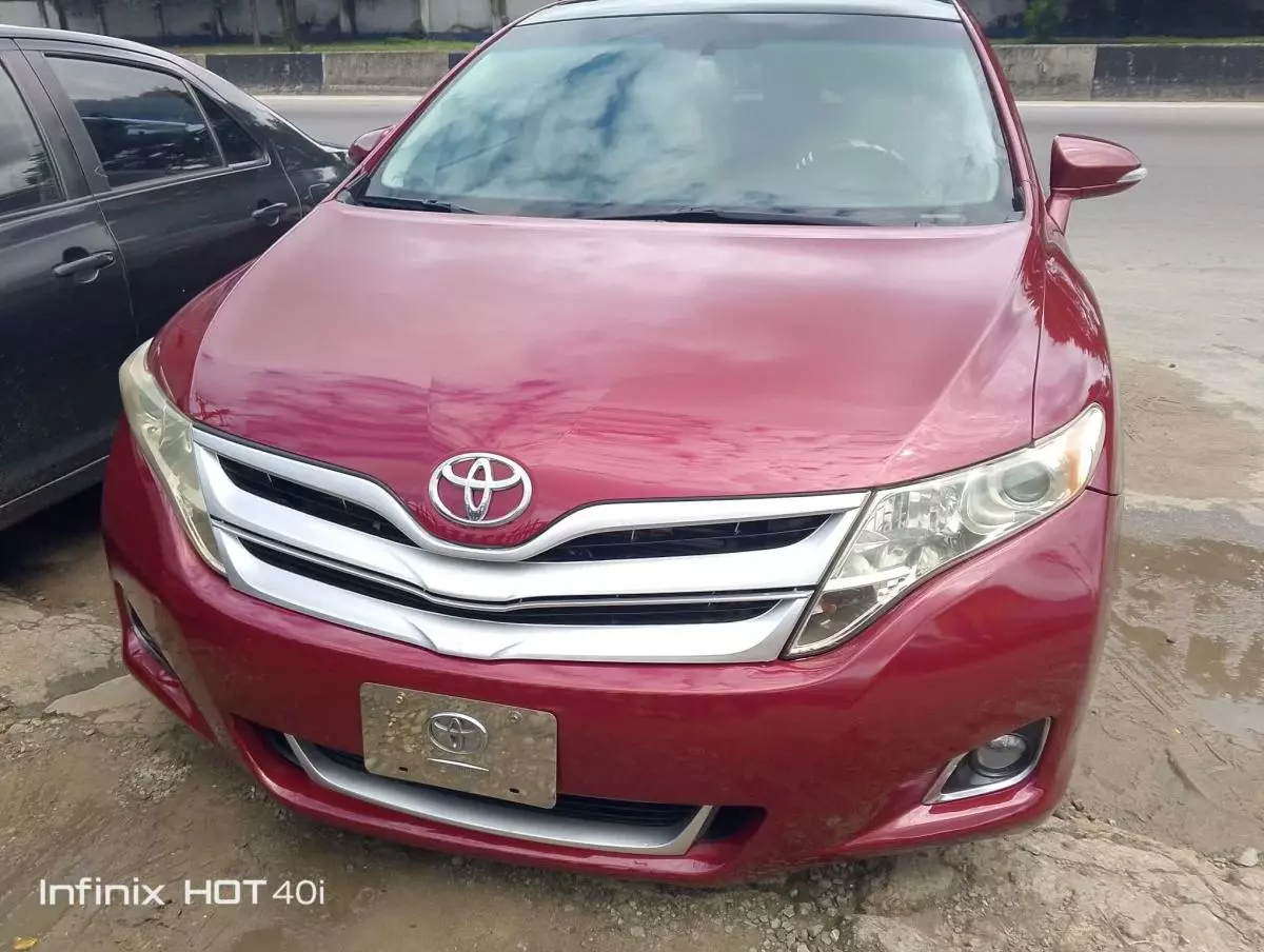 Toyota Venza   - 2010