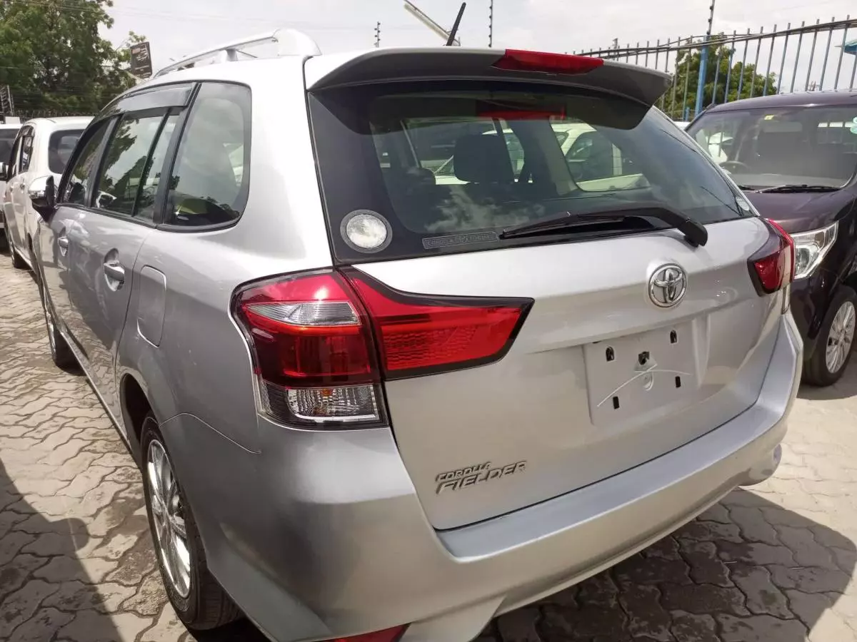Toyota Fielder  - 2015