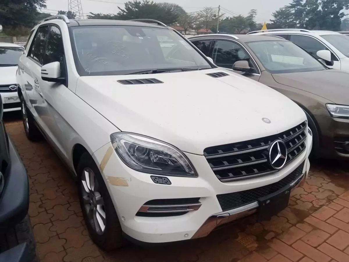 Mercedes-Benz ML 350   - 2012