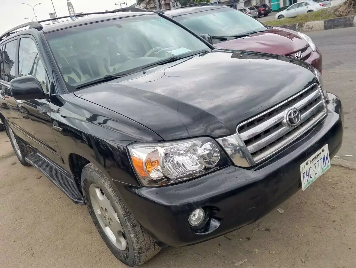 Toyota Highlander   - 2004