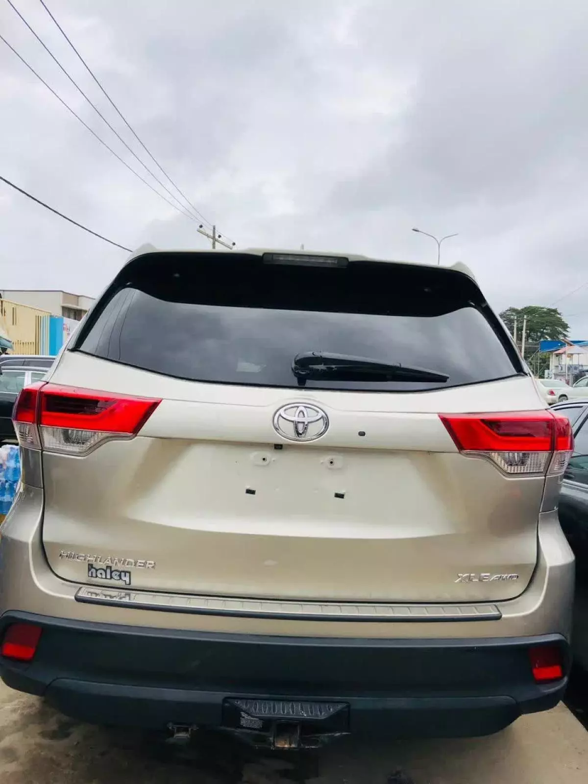 Toyota Highlander   - 2014