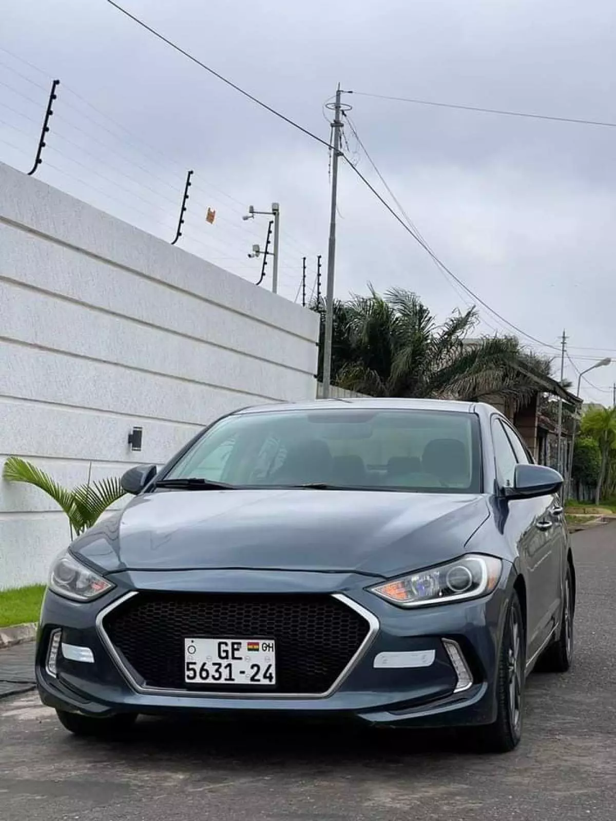 Hyundai Elantra   - 2018