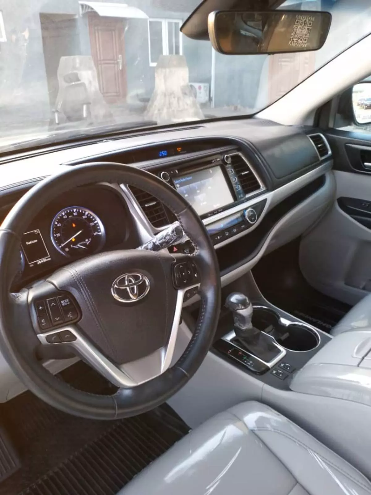 Toyota Highlander   - 2018