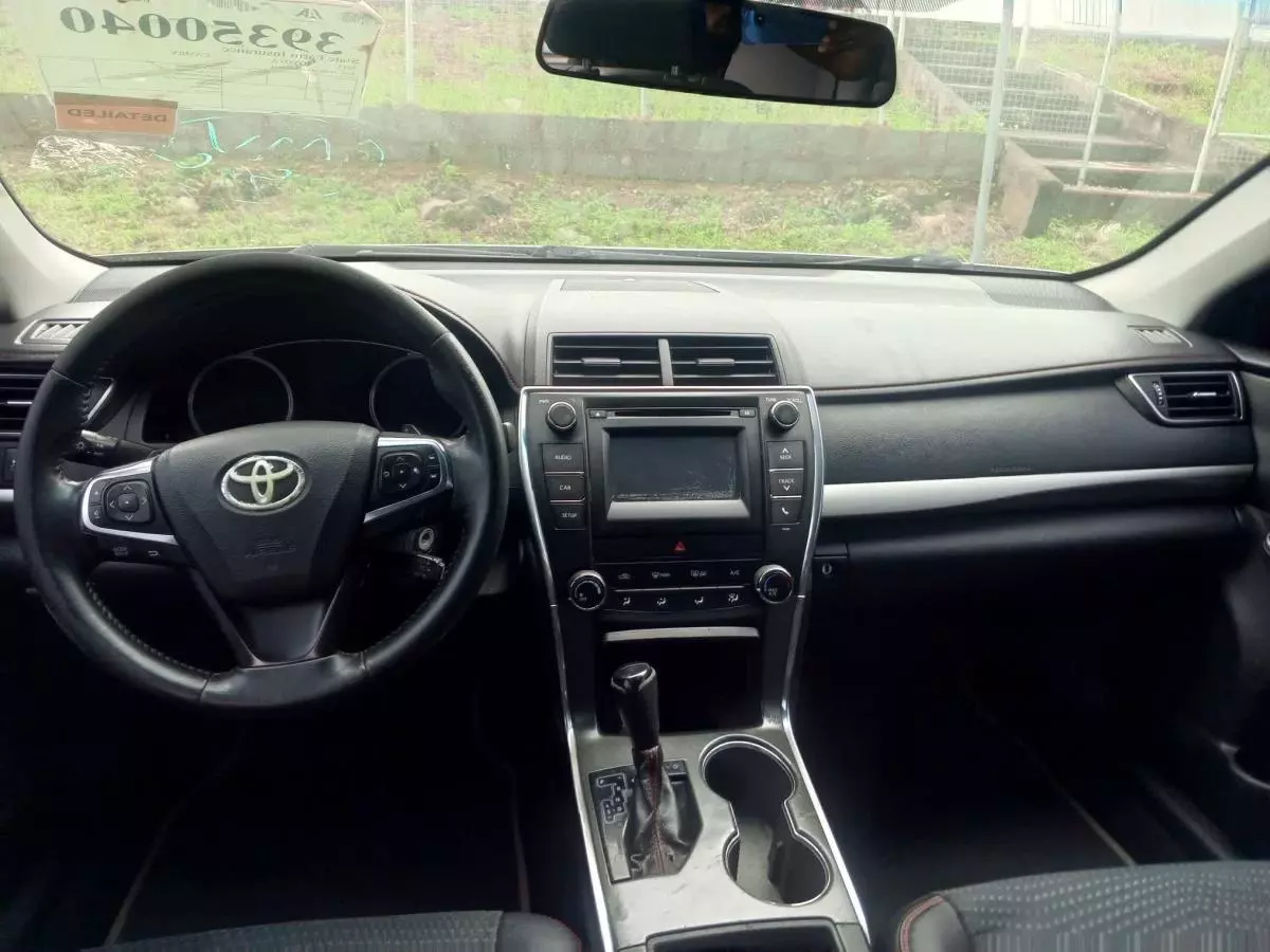 Toyota Camry   - 2015