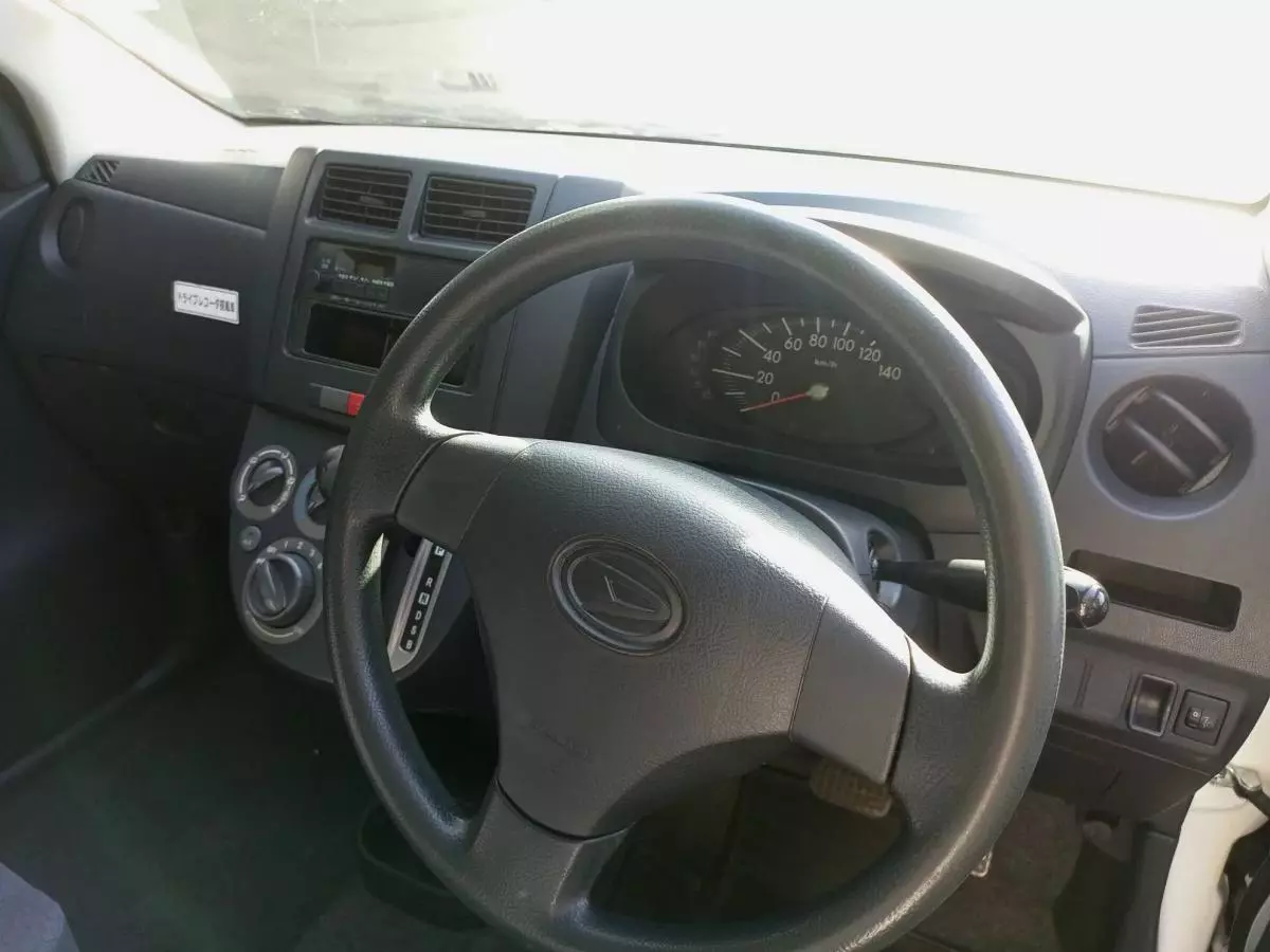 Daihatsu Mira  - 2015