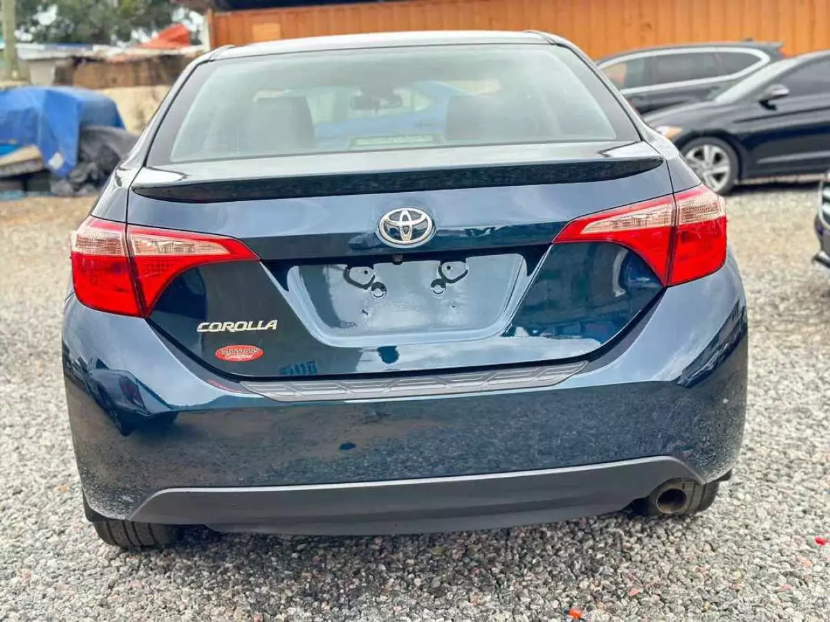 Toyota Corolla   - 2018