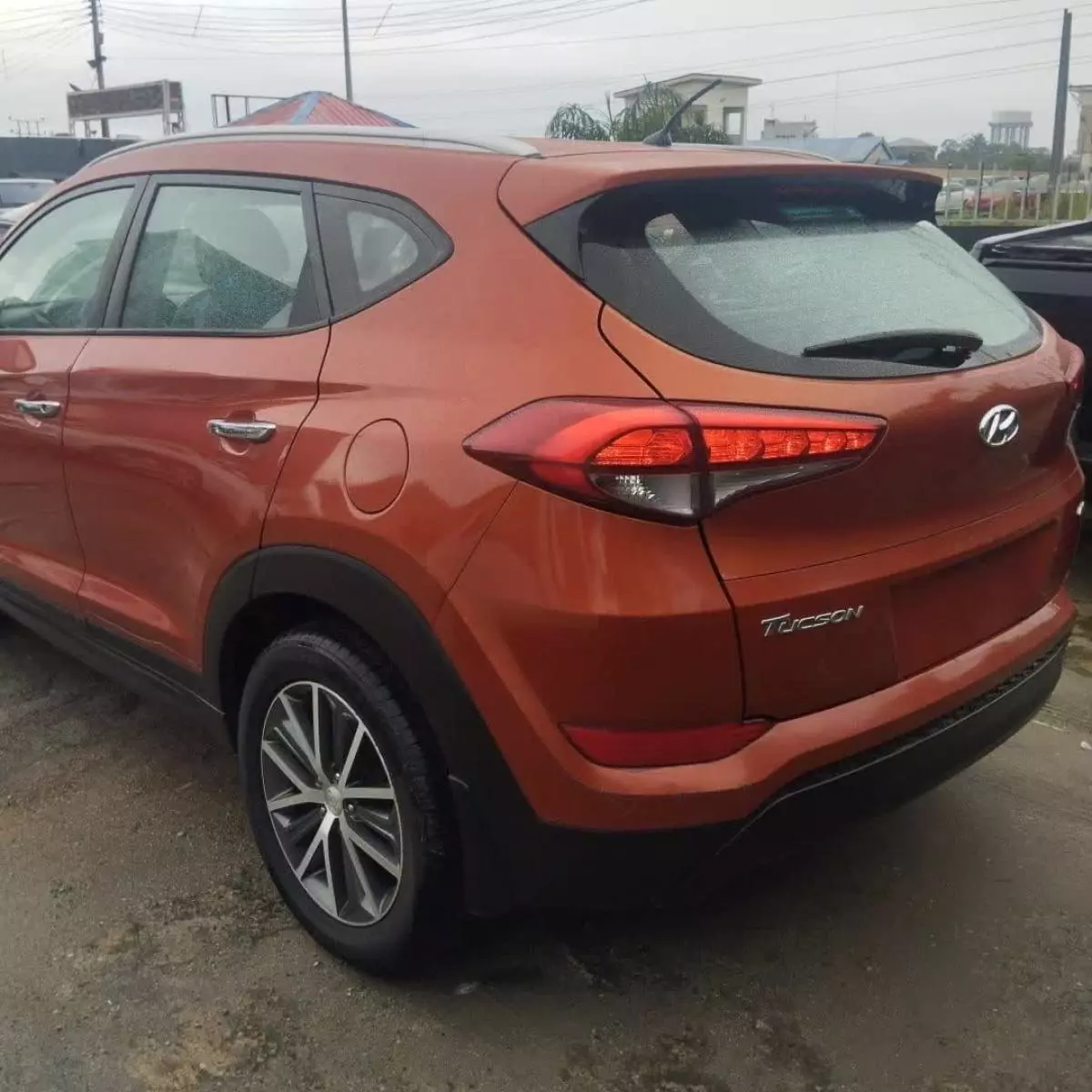 Hyundai Tucson   - 2016