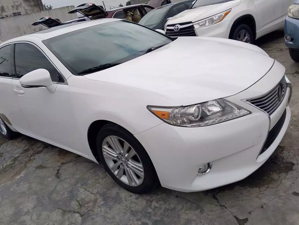 Lexus ES 350   - 2013