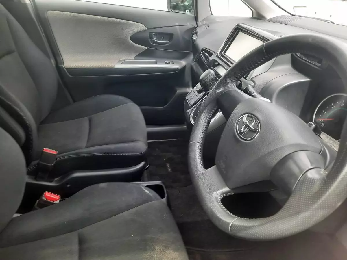 Toyota Wish - 2010